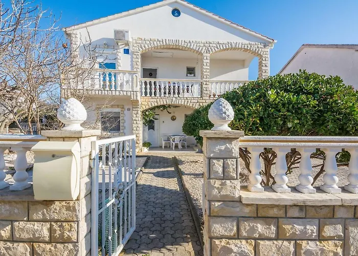 Apartament Kikas Vir