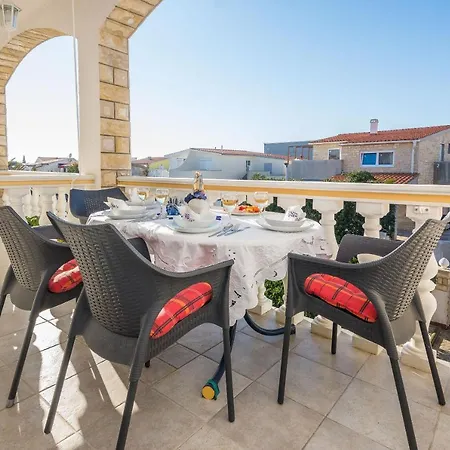 Apartment Kikas Vir