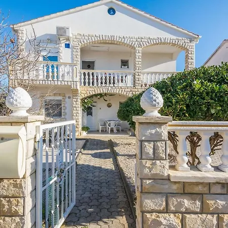 Apartment Kikas Vir